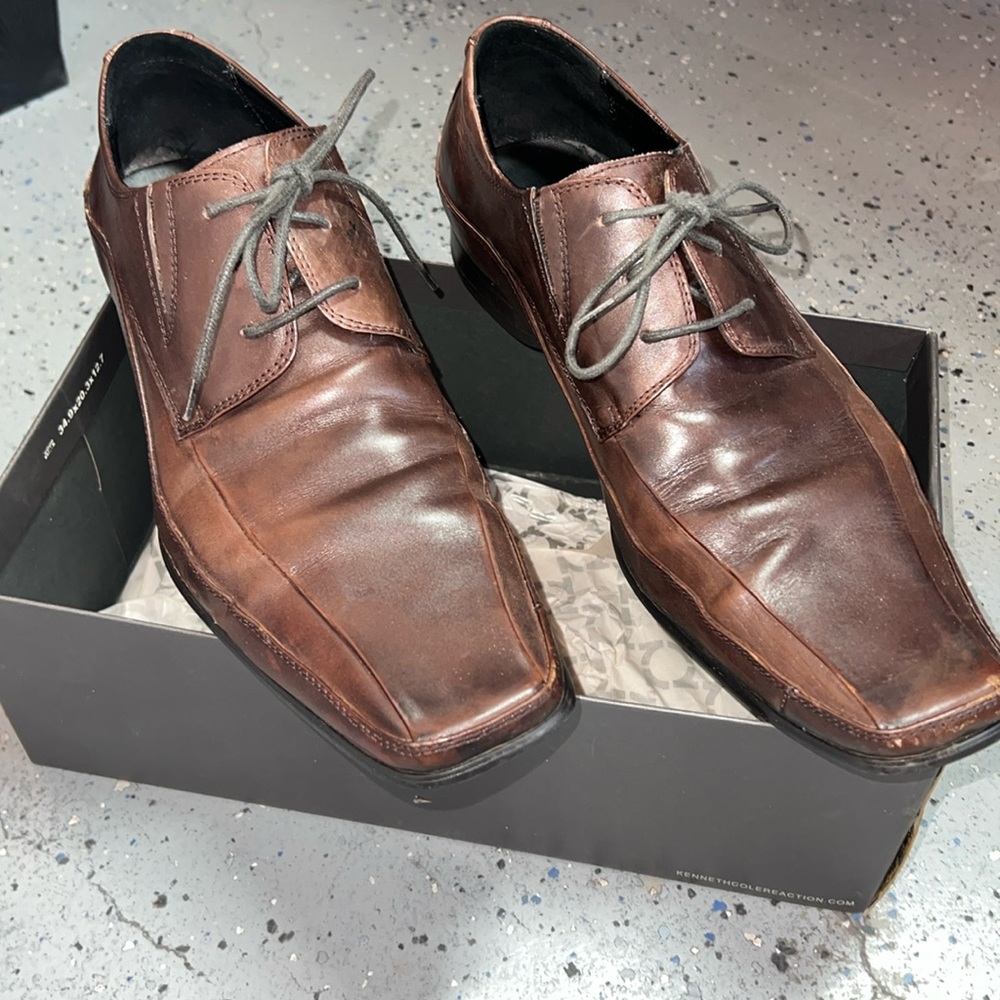 MENS Kenneth Cole Reaction Field Note Le Brown Dress Shoes!